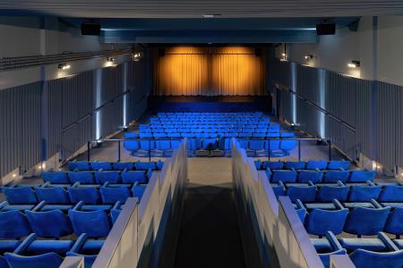 2_Dvorana_KUD_Medvode_ (32)